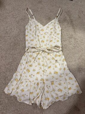 Hollister White Floral Spaghetti-Strap Romper with Yellow Flowers